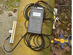 Hand Held Ultrasonic Flow Meter Flowmasonic