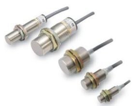 Omron E2EZ Chip Immune Inductive Proximity Sensor