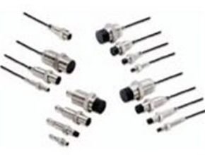 Omron M18 E2B Proximity Sensor