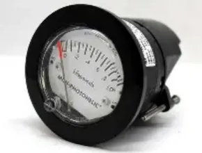 Dwyer MP Mini-Photohelic Differential Pressure Switch/Gage