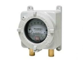 Series AT22000 Magnehelic® Differential Pressure Gage