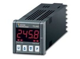 Indicator with universal input