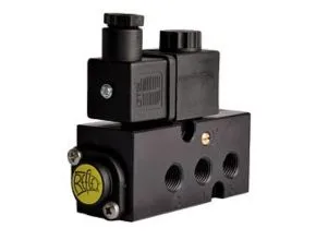ROSS Pneumatrol 1/4", BSP/NPT, Namur Mount, 3/2 or 5/2, Internal Pilot, Single Solenoid